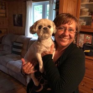 Meet your Posher, Roxanne